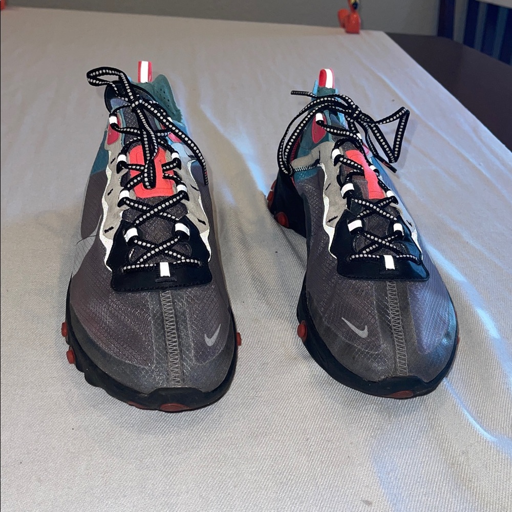 Nike React Element 87
Blue Chill Solar Red SZ 11.5 - Picture 3 of 12
